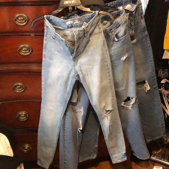 EUC distressed jeans 3 pair - Picture 3 of 4